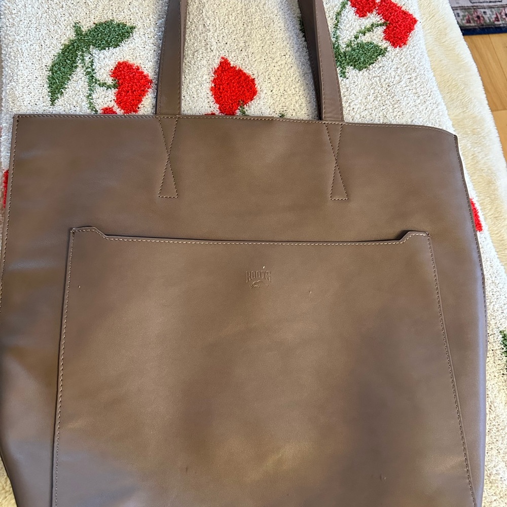 Roots Vintage Genuine Leather Tote Bag